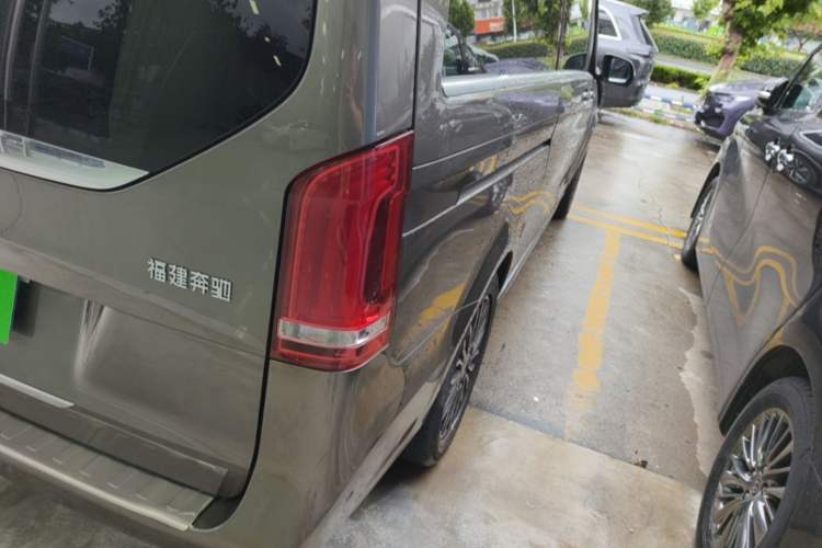Used Mercedes-Benz V-Class 2018 V 260 Prestige Edition China VI Exterior 3