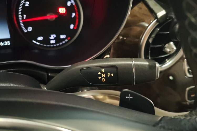 Used Mercedes-Benz V-Class 2018 V 260 L Prestige Extended Version China V Gear Lever