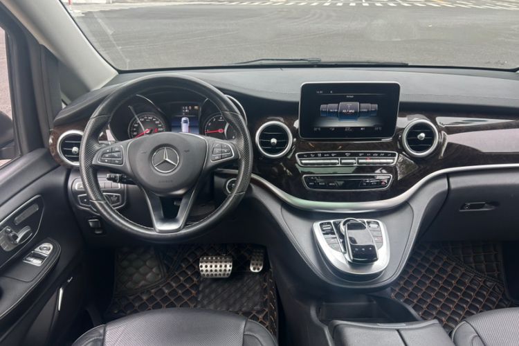 Used Mercedes-Benz V-Class 2018 V 260 L Prestige Extended Version China V Interior 1