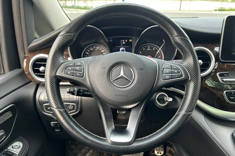 Used Mercedes-Benz V-Class 2018 V 260 L Prestige Extended Version China V Interior 13