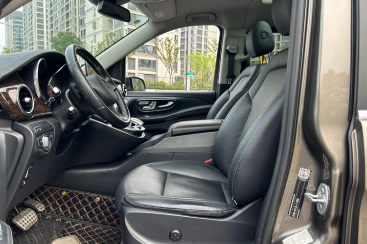 Used Mercedes-Benz V-Class 2018 V 260 L Prestige Extended Version China V Interior 14