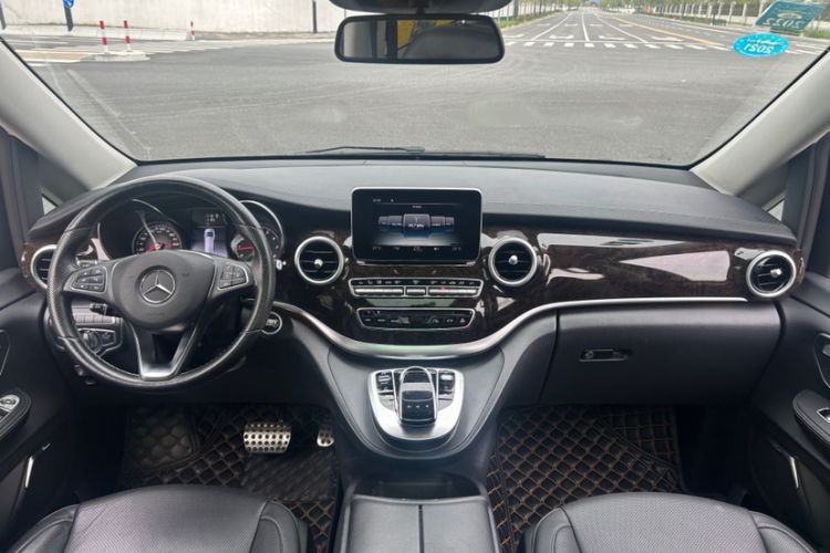 Used Mercedes-Benz V-Class 2018 V 260 L Prestige Extended Version China V Interior 3