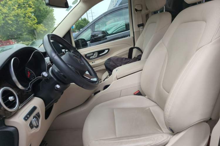 Used Mercedes-Benz V-Class 2018 V 260 Prestige Edition China VI Left Front Seat
