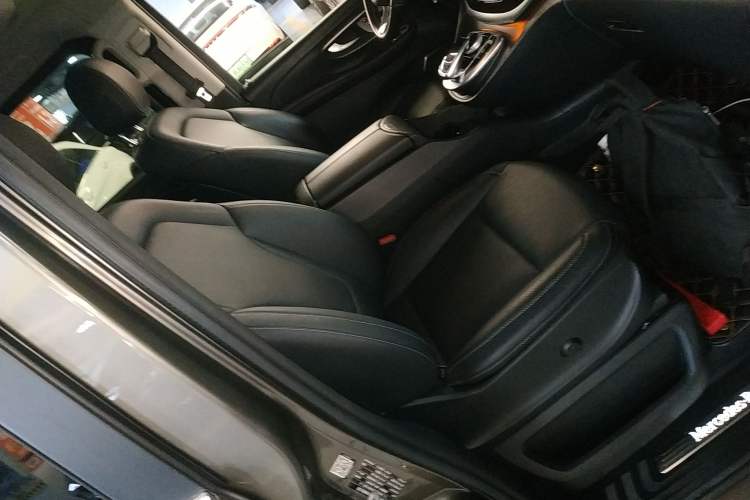 Used Mercedes-Benz V-Class 2018 V 260 L Prestige Extended Version China V Right Front Seat