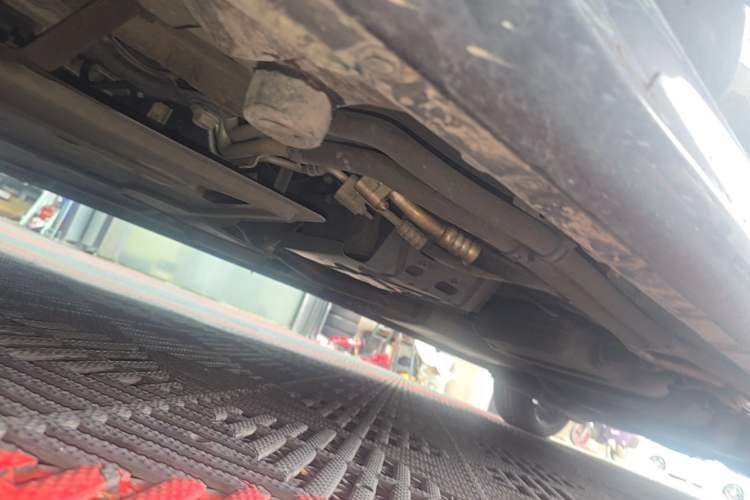 Used Mercedes-Benz V-Class  Chassis Front Left