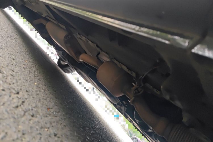 Used Mercedes-Benz V-Class  Chassis Front Right