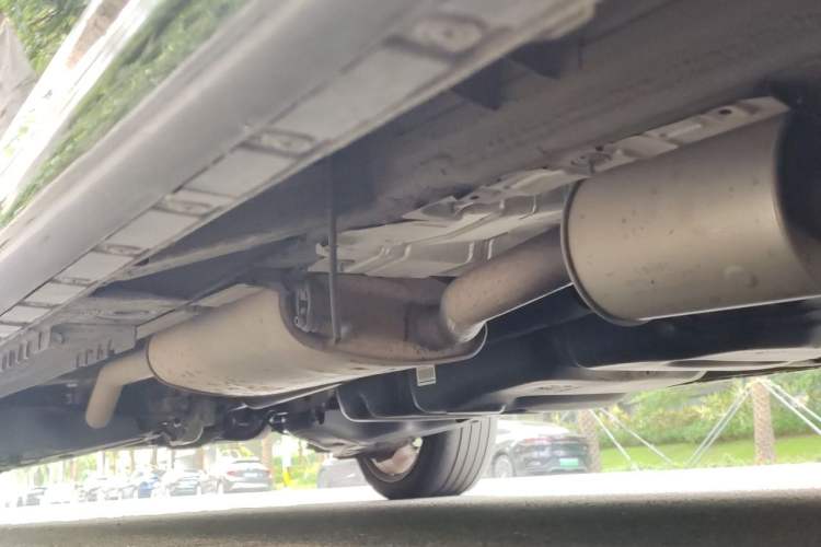 Used Mercedes-Benz V-Class  Chassis Front Right