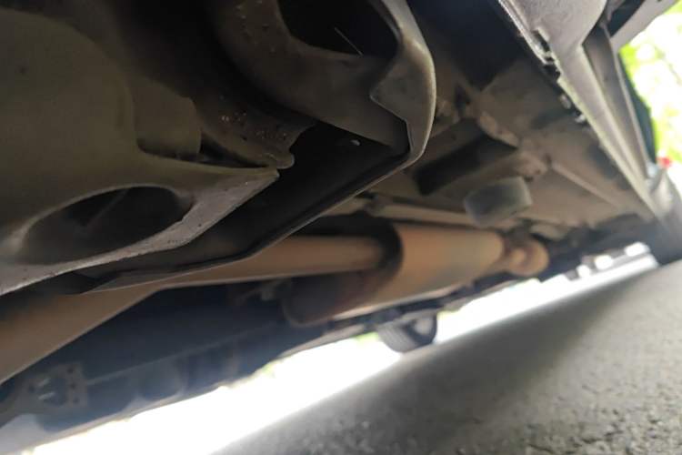 Used Mercedes-Benz V-Class  Chassis Rear Right