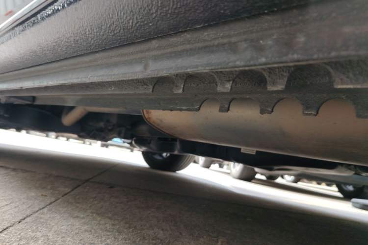 Used Mercedes-Benz V-Class 2019 V250 2.0T Standard Extended Middle East Chassis Rear Right