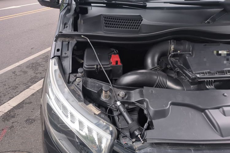 Used Mercedes-Benz V-Class  Engine Bay Right