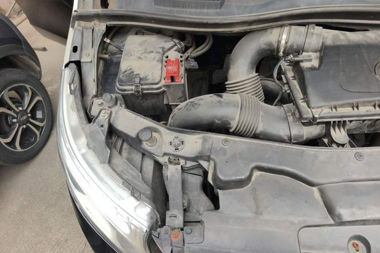 Used Mercedes-Benz V-Class 2019 V250 2.0T Standard Extended Middle East Engine Bay Right