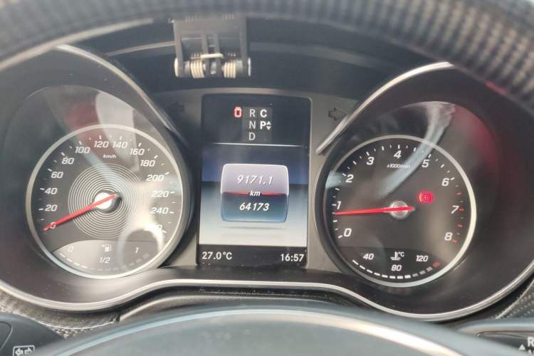 Used Mercedes-Benz V-Class  Instrument Cluster