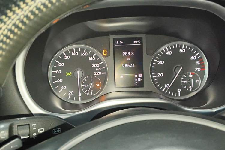 Used Mercedes-Benz V-Class  Instrument Cluster