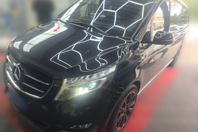 Used Mercedes-Benz V-Class 2018 model, 2.0T, automatic transmission, Middle East specification