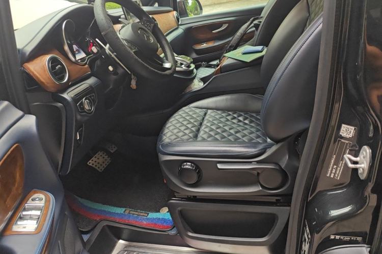 Used Mercedes-Benz V-Class  Left Front Seat