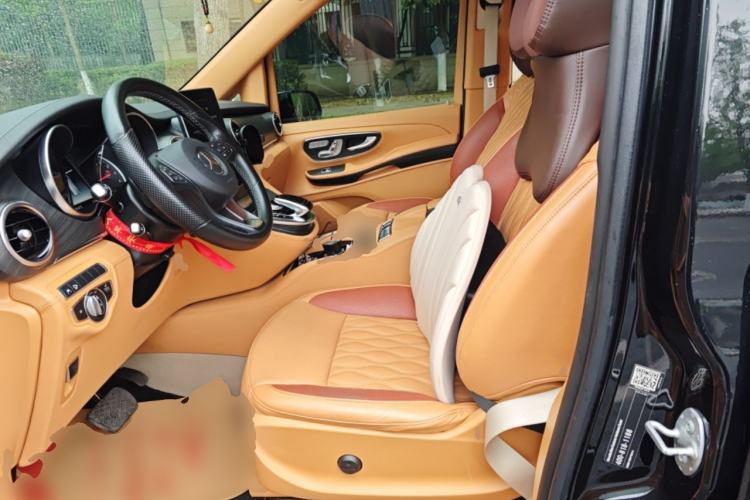 Used Mercedes-Benz V-Class  Left Front Seat