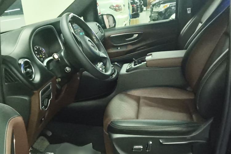 Used Mercedes-Benz V-Class  Left Front Seat
