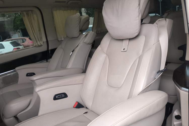 Used Mercedes-Benz V-Class  Left Rear Seat