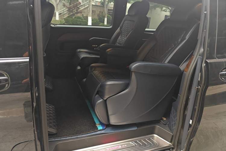 Used Mercedes-Benz V-Class  Left Rear Seat