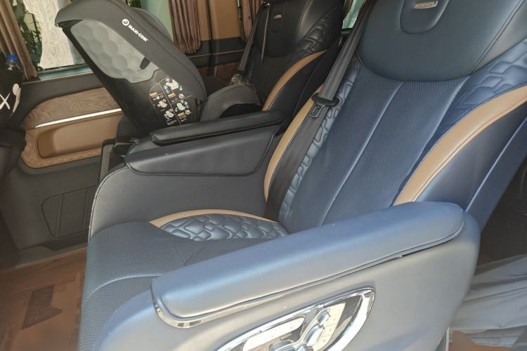 Used Mercedes-Benz V-Class  Left Rear Seat