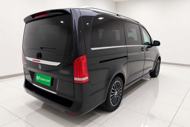 Used Mercedes-Benz V-Class  Rear Right 45 Deg
