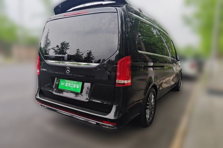 Used Mercedes-Benz V-Class  Rear Right 45 Deg