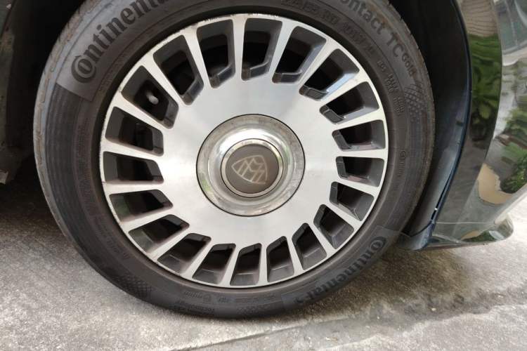 Used Mercedes-Benz V-Class 2019 V250 2.0T Standard Extended Middle East Right Front Wheel Hub