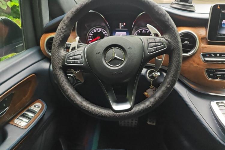 Used Mercedes-Benz V-Class  Steering Wheel