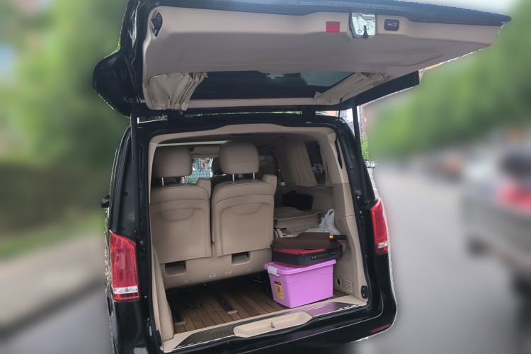 Used Mercedes-Benz V-Class  Trunk