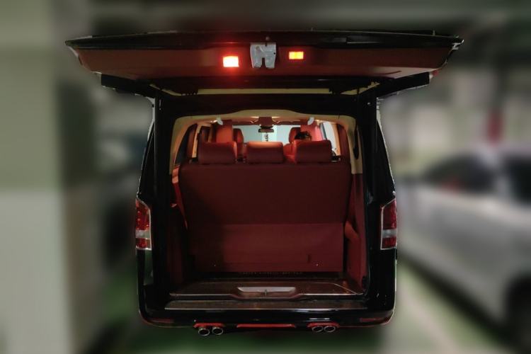 Used Mercedes-Benz V-Class  Trunk