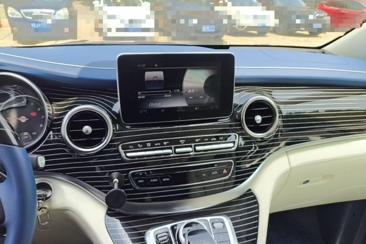 Used Mercedes-Benz V-Class  Audio And AC Panel