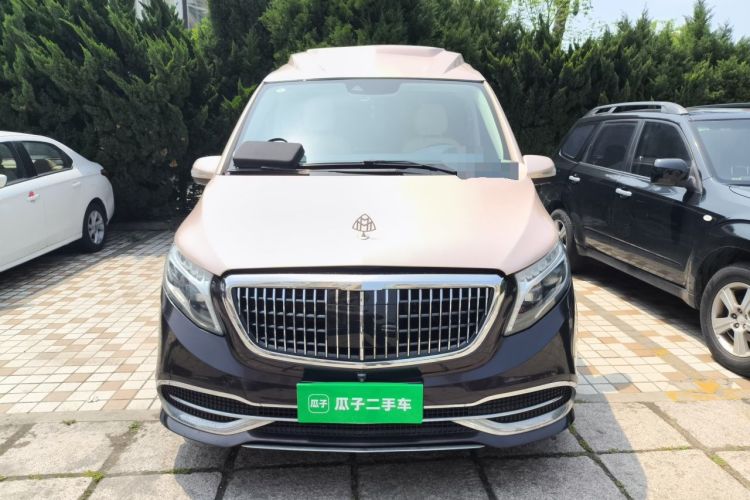Used Mercedes-Benz V-Class  Front