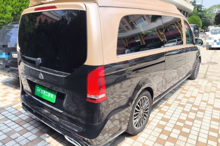 Used Mercedes-Benz V-Class  Rear Right 45 Deg