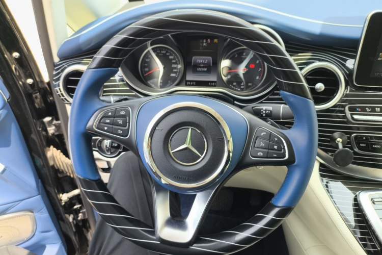 Used Mercedes-Benz V-Class  Steering Wheel