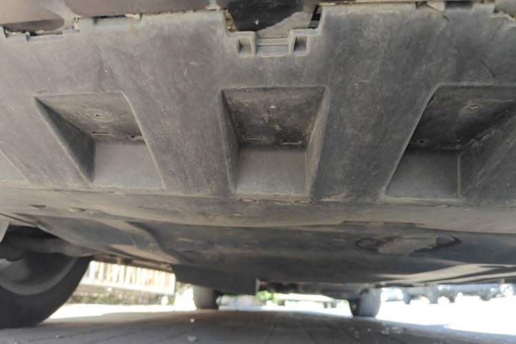 Used Mercedes-Benz V-Class 2020 V 260 Avantgarde Edition Chassis Front