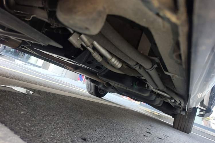 Used Mercedes-Benz V-Class 2020 V 260 Avantgarde Edition Chassis Front Left