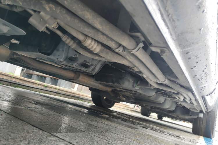 Used Mercedes-Benz V-Class 2020 V 260 Avantgarde Edition Chassis Front Left