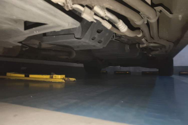 Used Mercedes-Benz V-Class 2020 V 260 L Long-wheelbase Luxury Edition Chassis Front Left