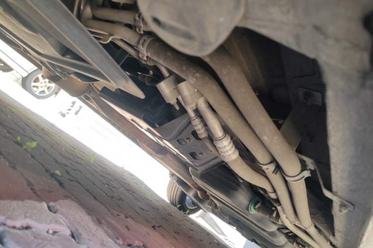 Used Mercedes-Benz V-Class 2020 V 260 Avantgarde Edition Chassis Front Left