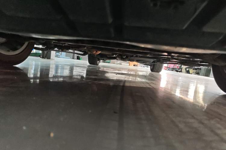 Used Mercedes-Benz V-Class 2020 V 260 Avantgarde Edition Chassis Front
