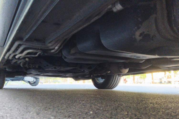 Used Mercedes-Benz V-Class 2020 V 260 Avantgarde Edition Chassis Rear Left