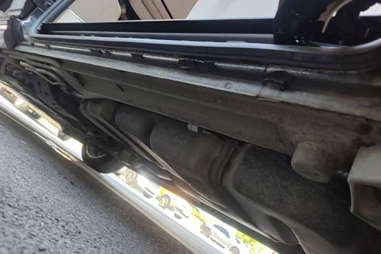 Used Mercedes-Benz V-Class 2020 V 260 Avantgarde Edition Chassis Rear Left