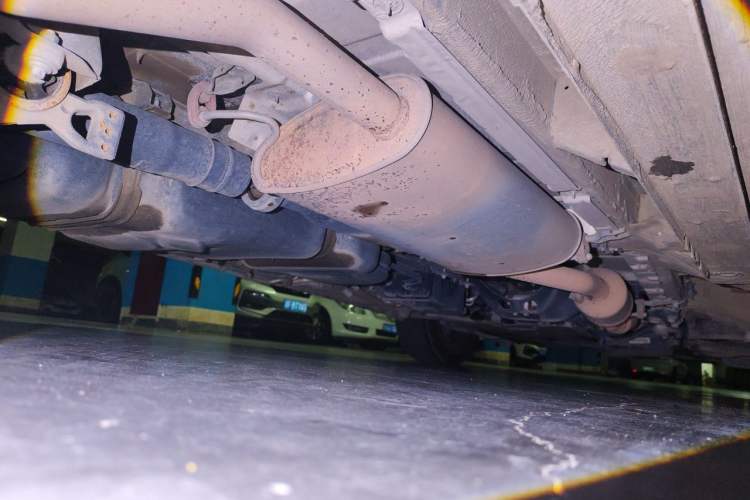 Used Mercedes-Benz V-Class 2020 V 260 Avantgarde Edition Chassis Rear Right