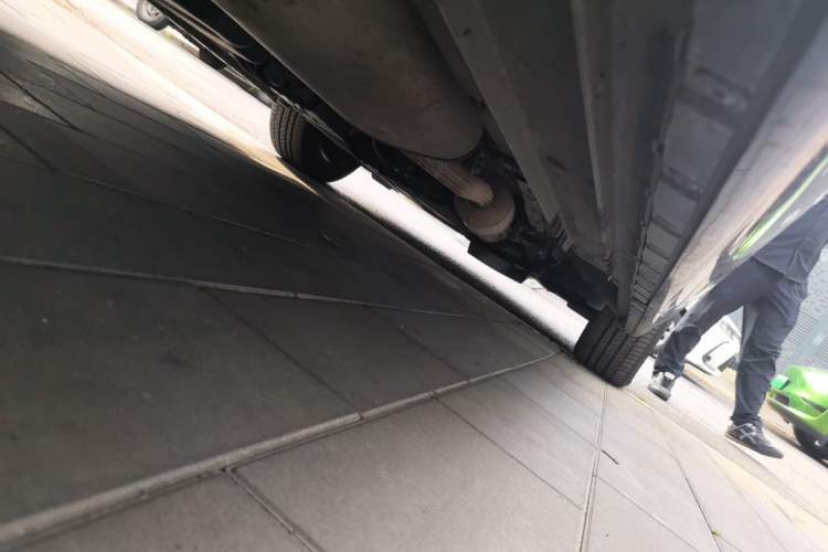Used Mercedes-Benz V-Class 2020 V 260 Prestige Edition Chassis Rear Right