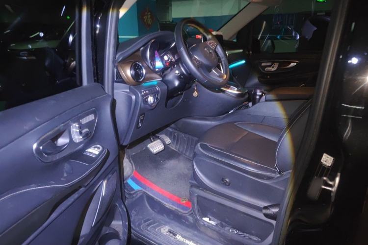 Used Mercedes-Benz V-Class 2020 V 260 L Long-wheelbase Luxury Edition Driver Seat