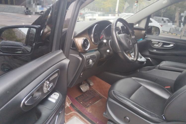 Used Mercedes-Benz V-Class 2020 V 260 L Long-wheelbase Luxury Edition Driver Seat