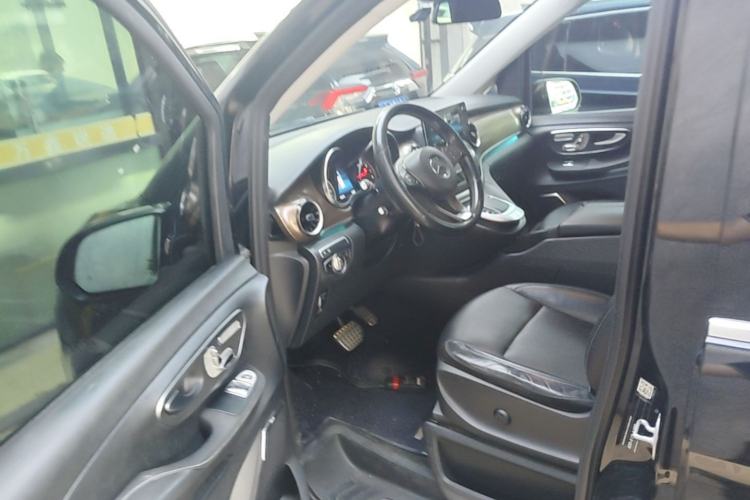 Used Mercedes-Benz V-Class 2020 V 260 L Long-wheelbase Luxury Edition Driver Seat