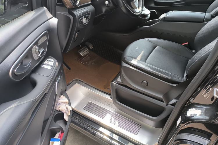 Used Mercedes-Benz V-Class 2020 V 260 L Long-wheelbase Luxury Edition Driver Seat