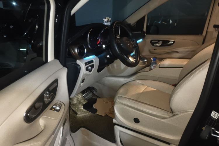 Used Mercedes-Benz V-Class 2020 V 260 L Long-wheelbase Luxury Edition Driver Seat