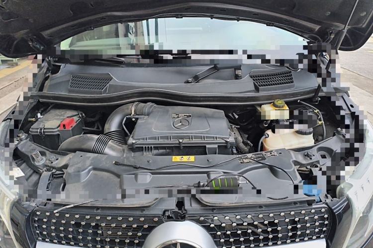 Used Mercedes-Benz V-Class 2020 V 260 Avantgarde Edition Engine Bay